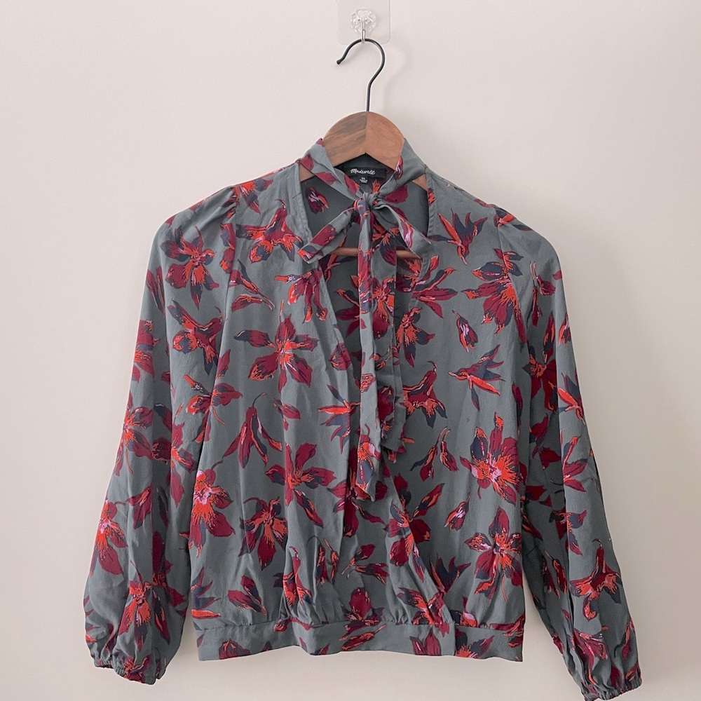 ::SOLD:: Madewell silk tie top